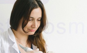 Symbolbild einer Kosmetikerin