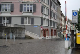 Barriere in der Zürcher Altstadt
