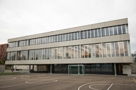 Schulhaus Blumenfeld