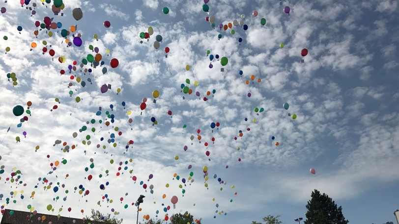 Ballonsteigenlassen während Assembly