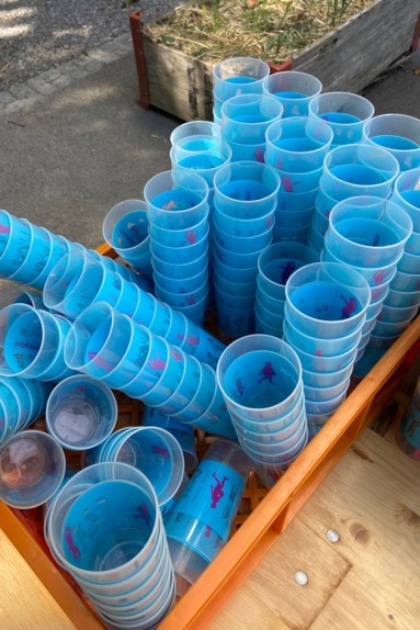 Viele Becher Viele Becher