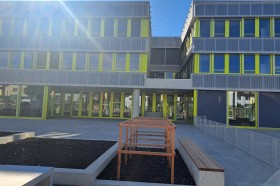 Schule von aussen Schule von aussen