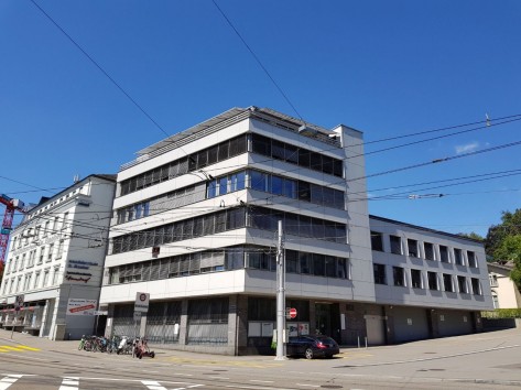 Das Gebäude der Schulzahnklinik Zürich City