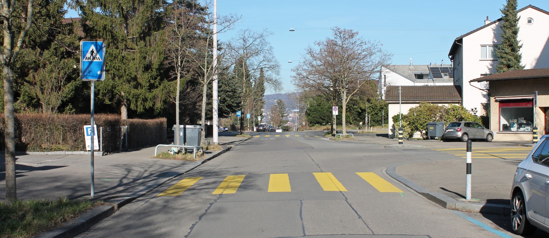Kreuzung Widmer-/Nidelbadstrasse im Februar 2023