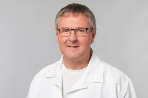 Dr. med. Adrian Schmidt