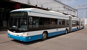 Der Doppelgelenk-Trolleybus