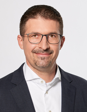 Thomas Hablützel, Divisional Head, Marketing 