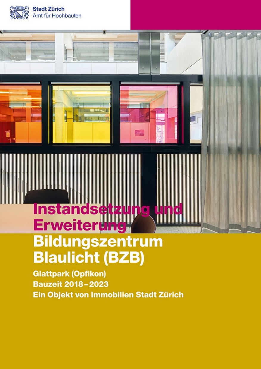 Titelseite Baudokumentation Bildungszentrum Blaulicht (BZB) Titelseite Baudokumentation Instandsetzung und Erweiterung Bildungszentrum Blaulicht mit Blick in ein Sitzungszimmer.