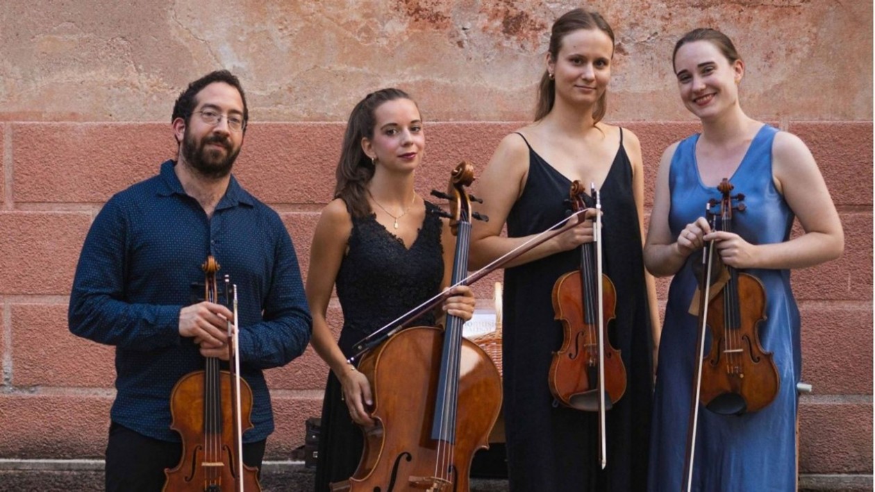 Turicum Quartett mit Instrumenten