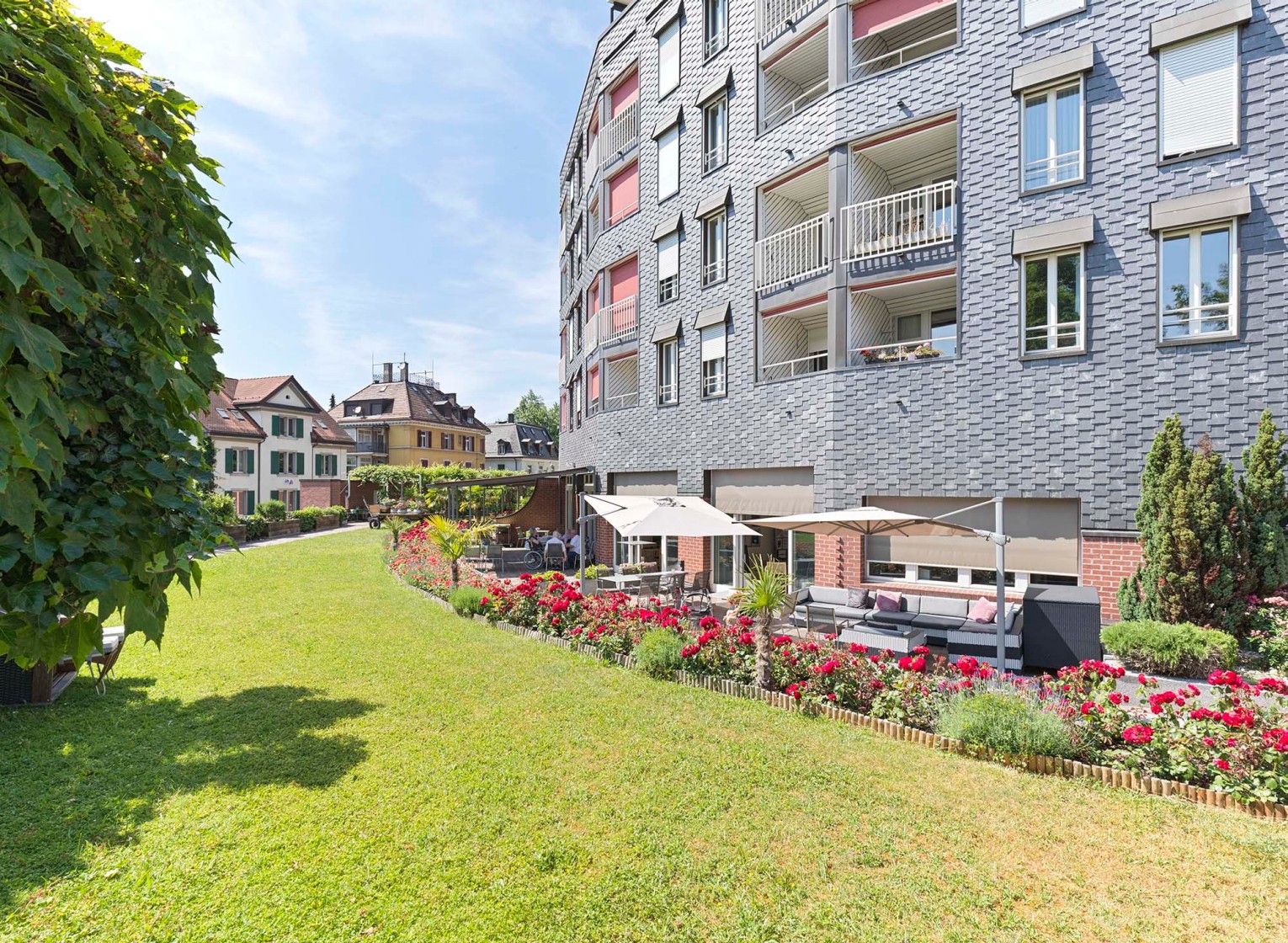 Gebäude mit Garten