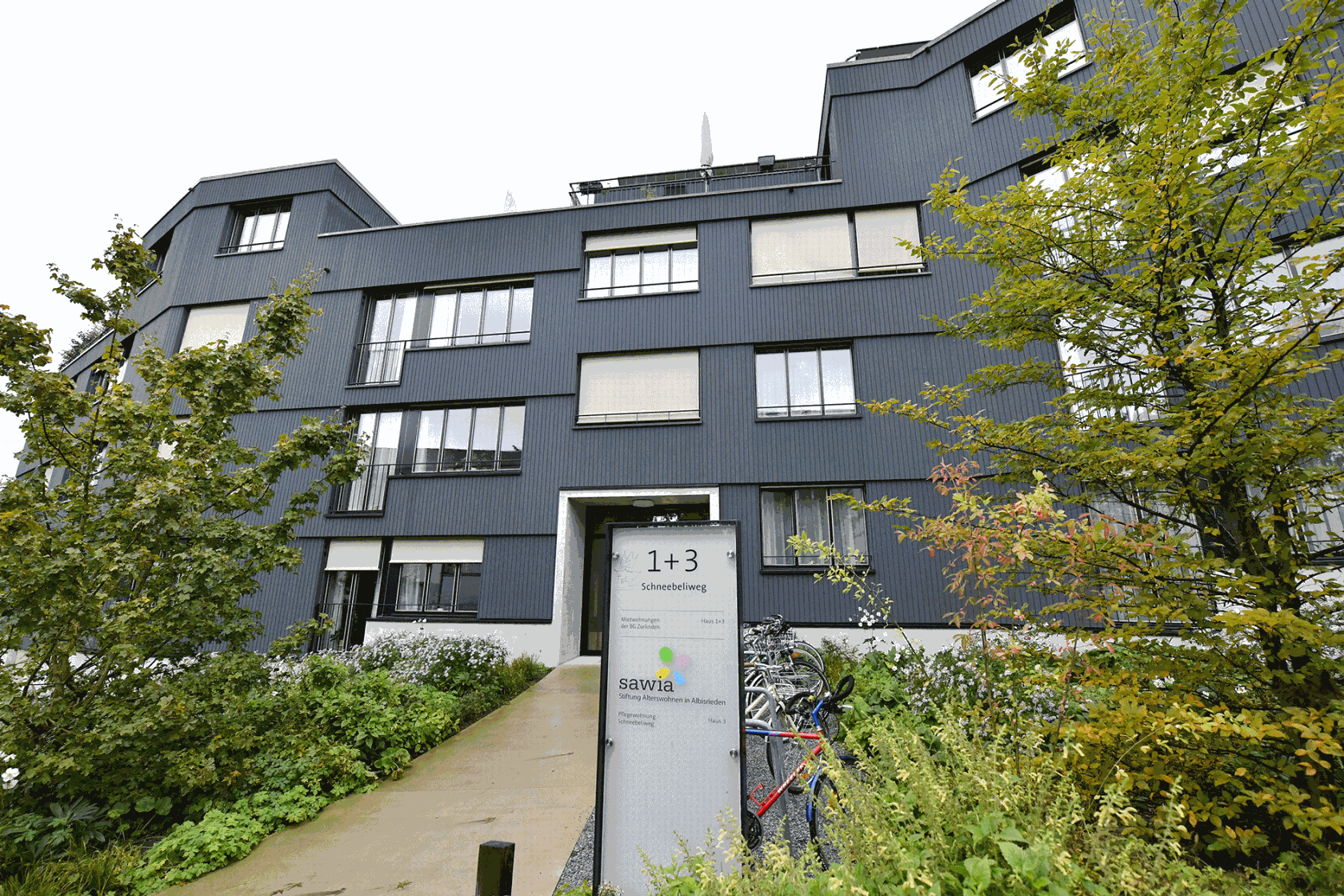 Eingang zum Gebäude