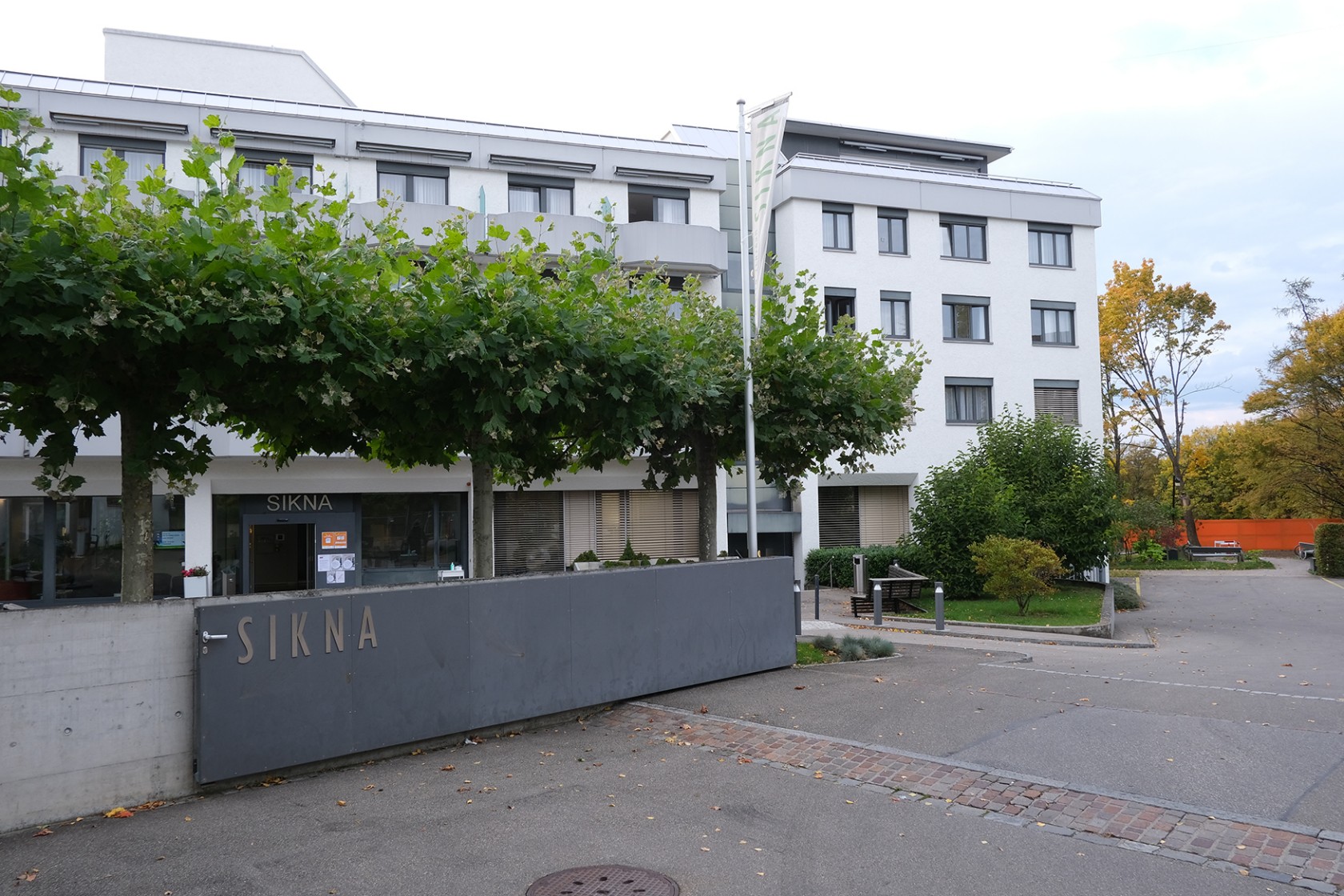 Aussenansicht des Haupteingangs