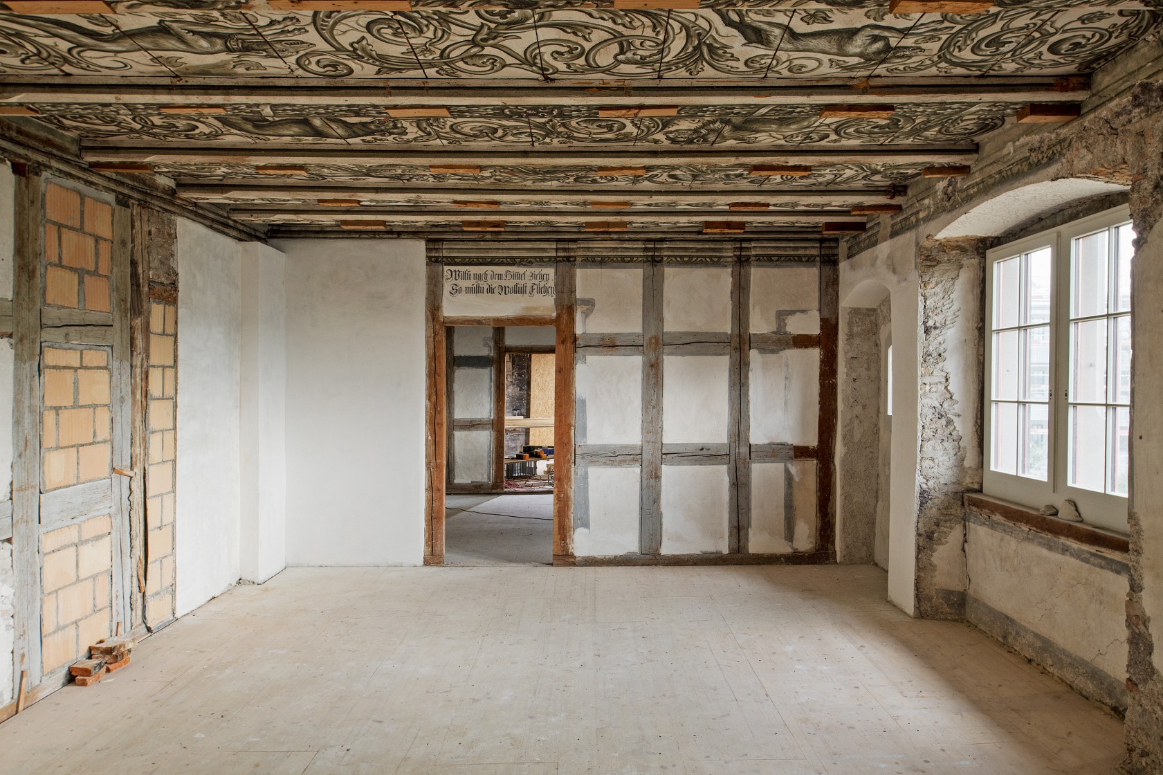 Innenrum eines geschützten Hauses in der Stadt Zürich.