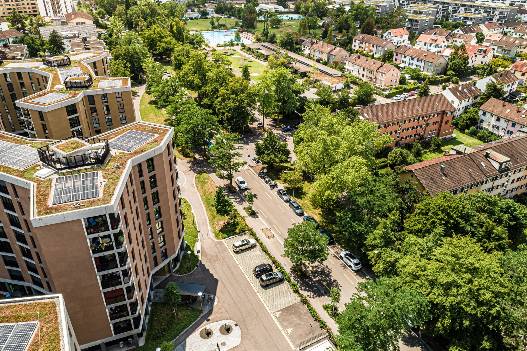 Siedlung am Letzigraben mit Erschliessung und privaten Parkplätzen