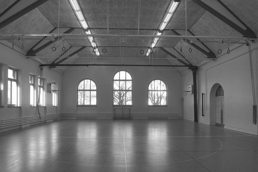 Blick in die Turnhalle vor dem Umbau