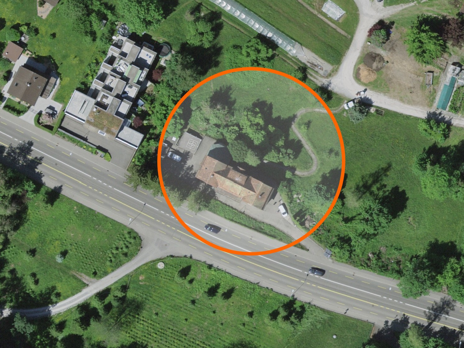 Luftaufnahme des heutigen Gebäudes an der Birmensdorferstrasse 660