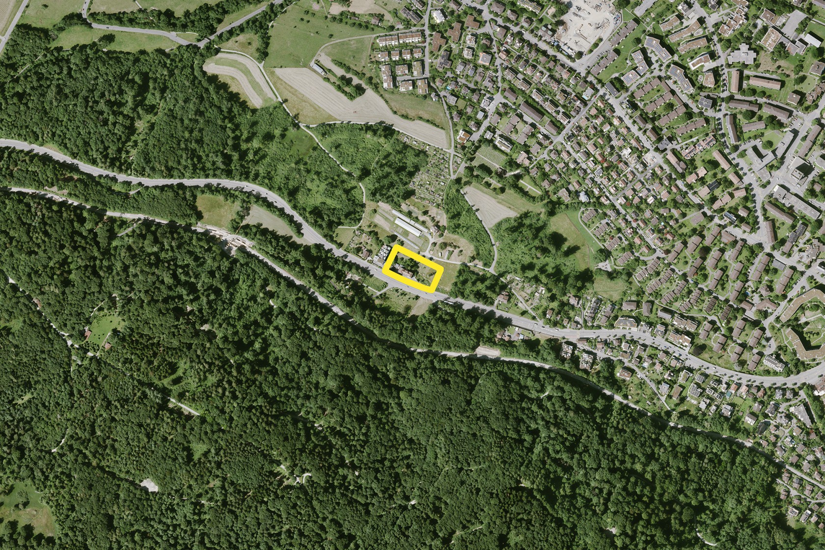 Gelb eingezeichneter Perimeter auf der Karte markiert den Wettbewerbsstandort der Stationären Wohnintegration Birmensdorferstrasse