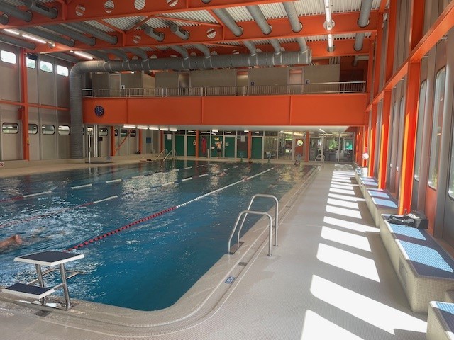 Hallenbad Bläsi