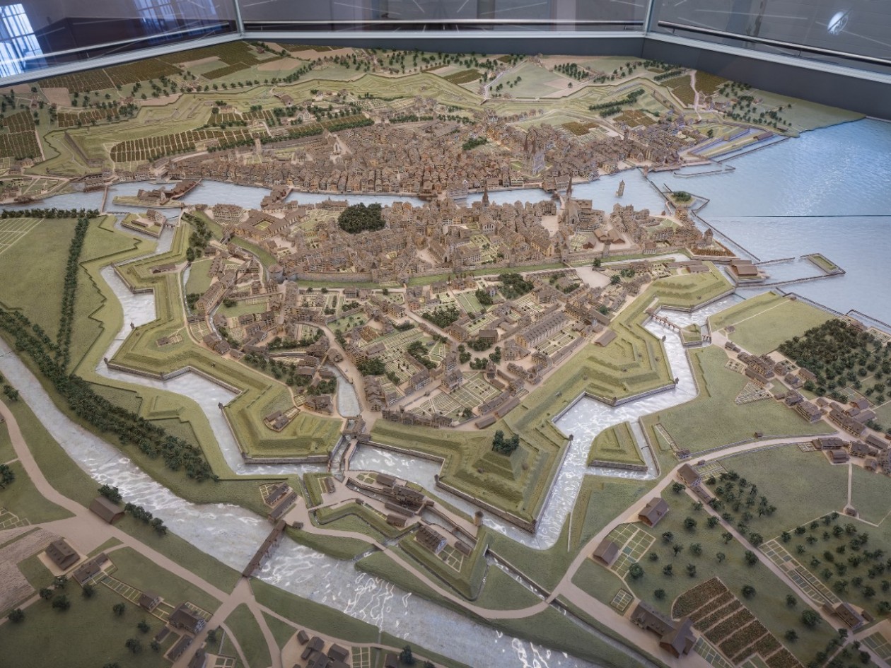 historisches-stadt-modell-1800
