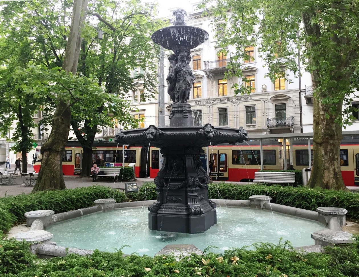 Stadelhofer-Platz