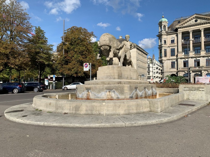 Fraumünsterstrasse/Stadthausquai