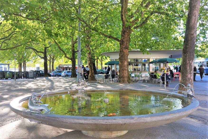 Bellevueplatz/Theaterstrasse