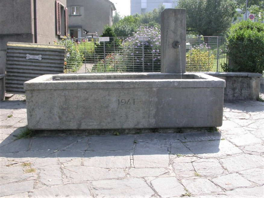 Aemmerliweg/Opfikonstrasse