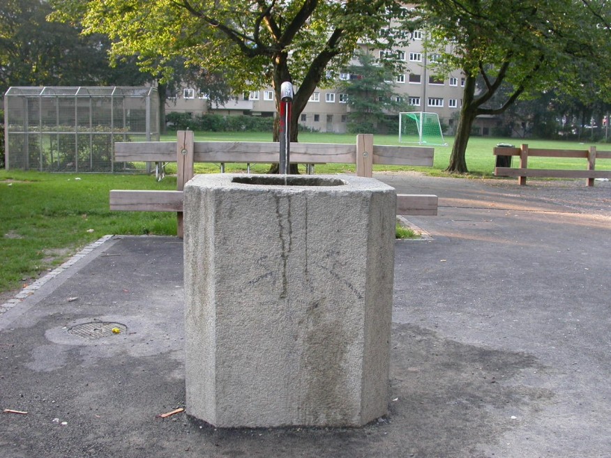 Erlachstrasse/vav. Aegertenstr. 16