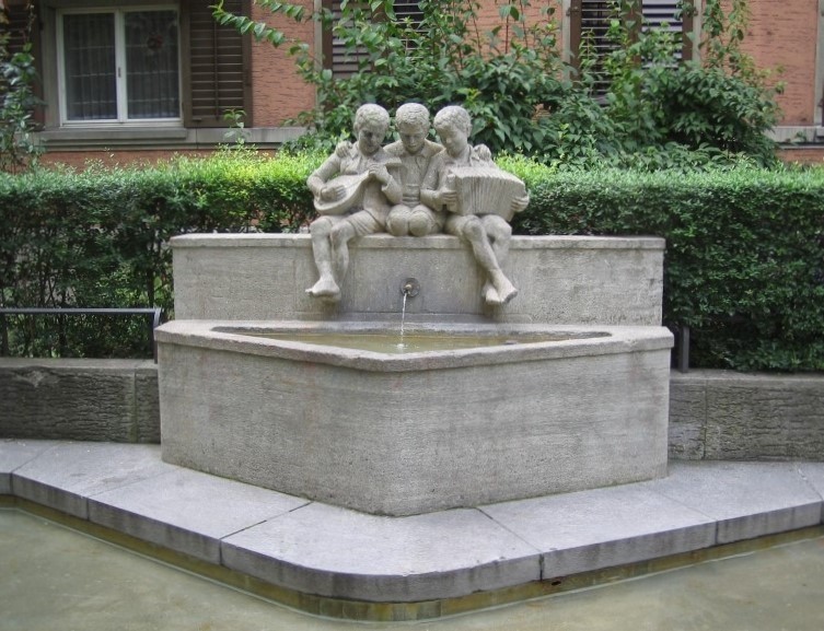 Fabrik- / Josef- / Röntgenstrasse