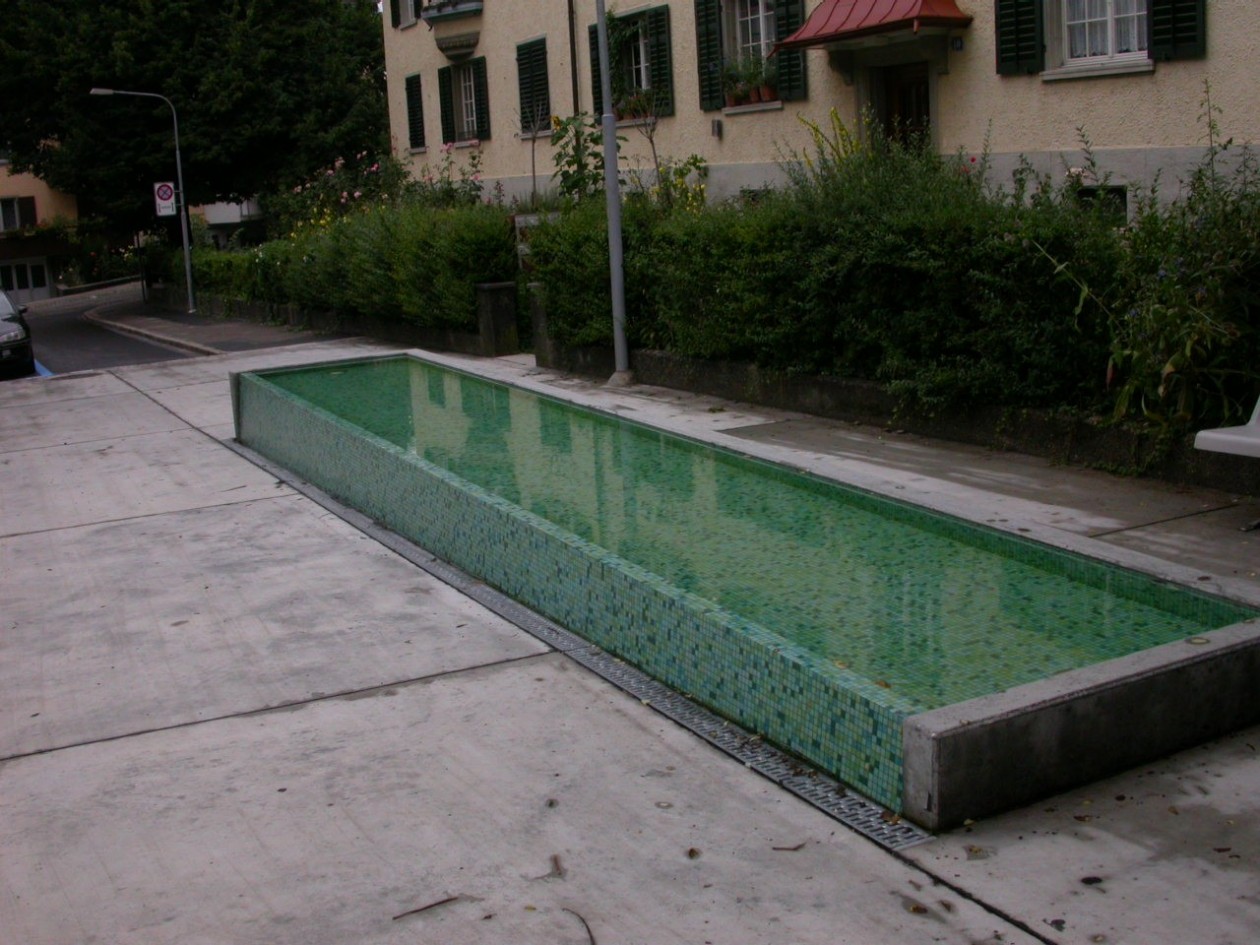 Röslibrunnenweg 10