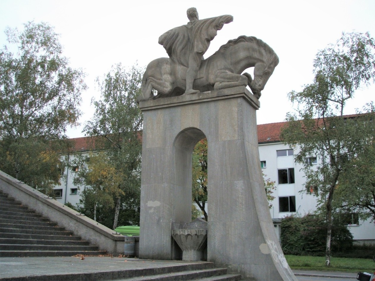 Milchbuckstrasse 57,  Pauluskirche
