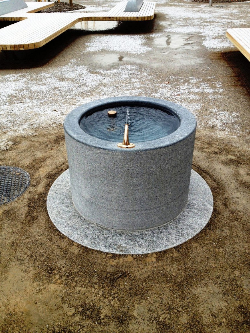 Vulkanplatz/Aargauerstrasse neben 251